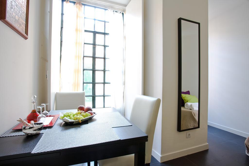 Downtown Apartments Bica Lisbon Bagian luar foto