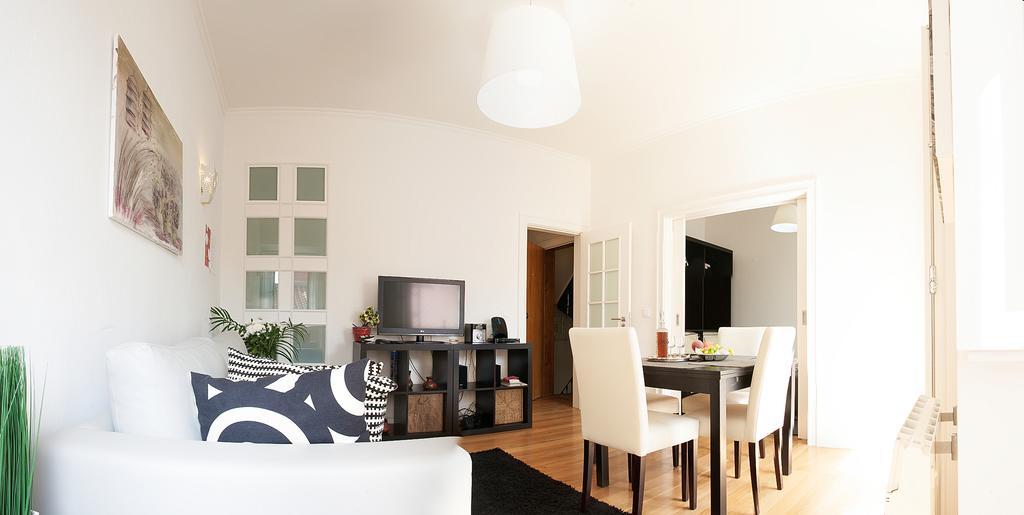 Downtown Apartments Bica Lisbon Bagian luar foto