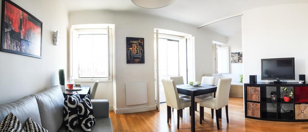 Downtown Apartments Bica Lisbon Bagian luar foto