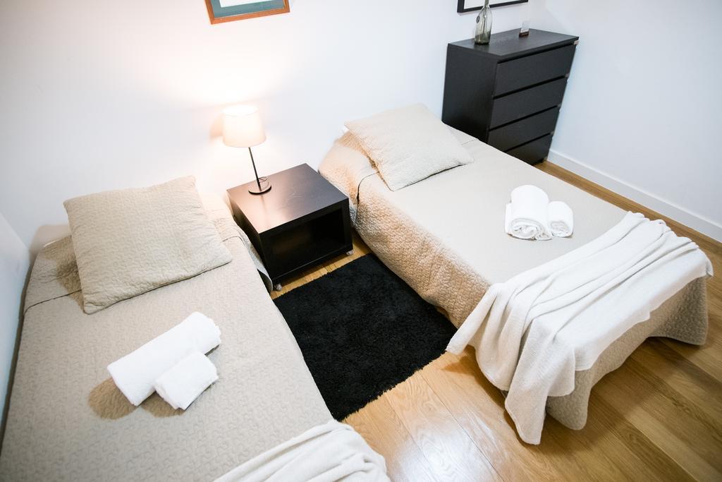 Downtown Apartments Bica Lisbon Bagian luar foto
