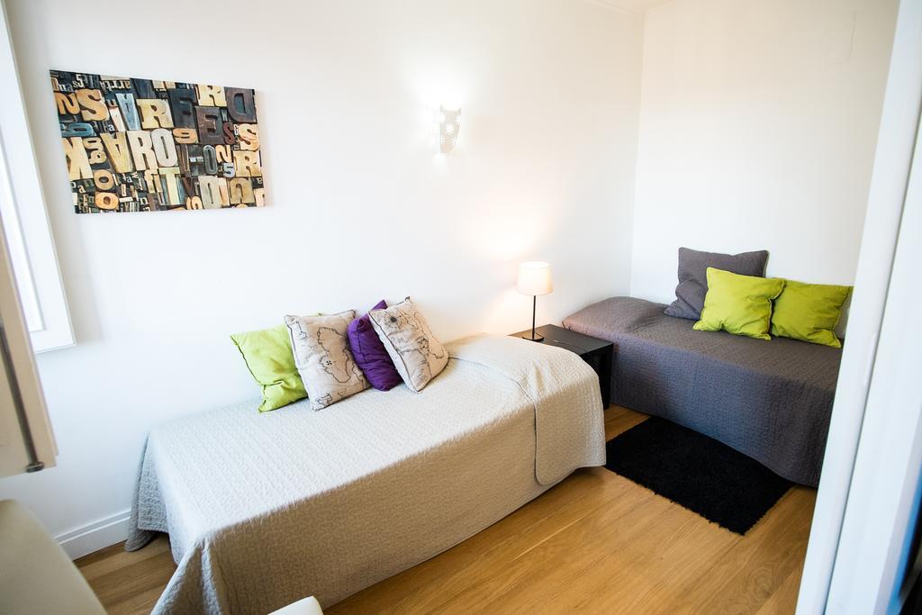Downtown Apartments Bica Lisbon Bagian luar foto