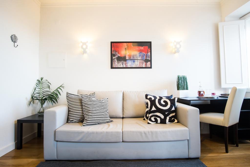 Downtown Apartments Bica Lisbon Bagian luar foto