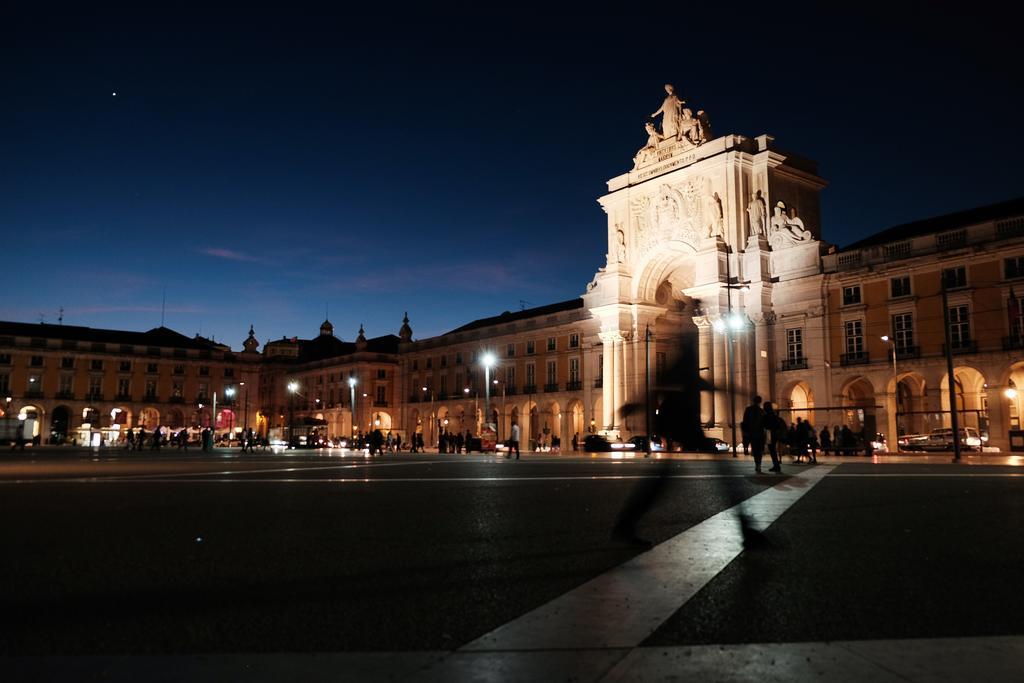 Downtown Apartments Bica Lisbon Bagian luar foto